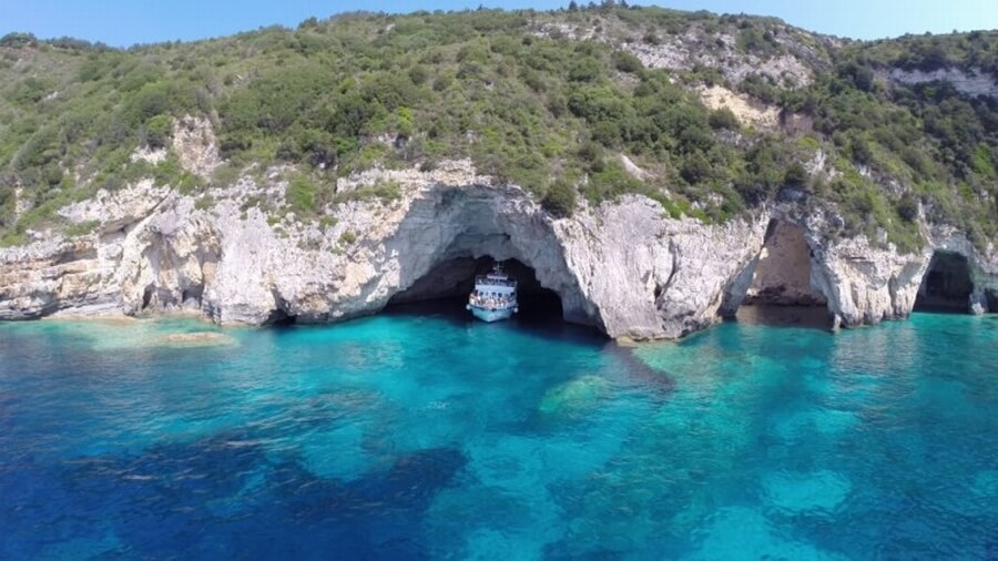 The sea cave of Ahai